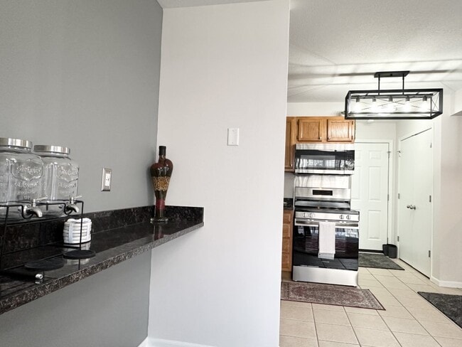 Building Photo - 1227 Leon Way