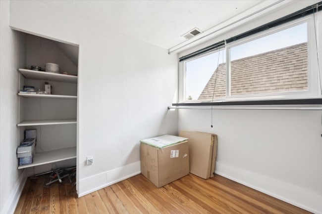 Building Photo - 3478 W 32nd Ave