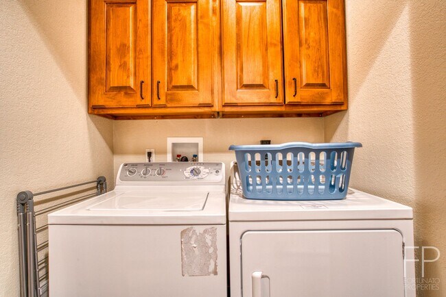 Building Photo - Breck 3-bedroom home with views! Year leas...