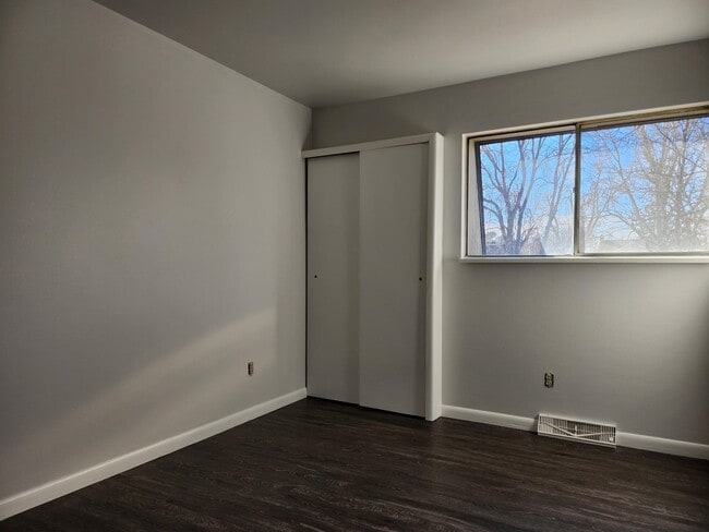 Building Photo - 2739 Leisure Dr