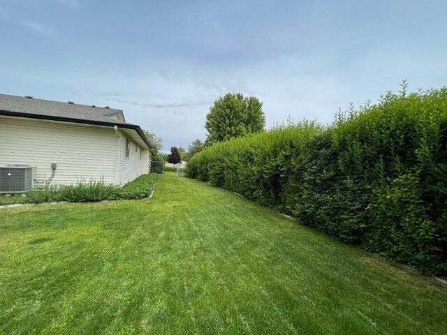 Building Photo - 14901 Eagle Dr