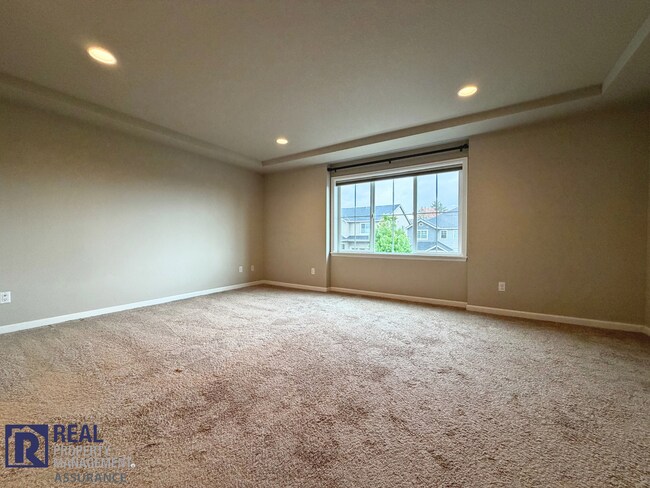 Building Photo - 15584 SW Thrush Ln