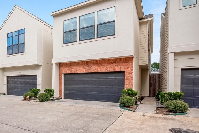 Building Photo - 3904 Tulane Oak Dr