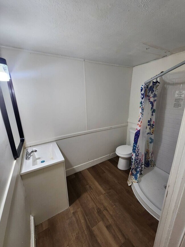 Building Photo - 2186 E 89th St