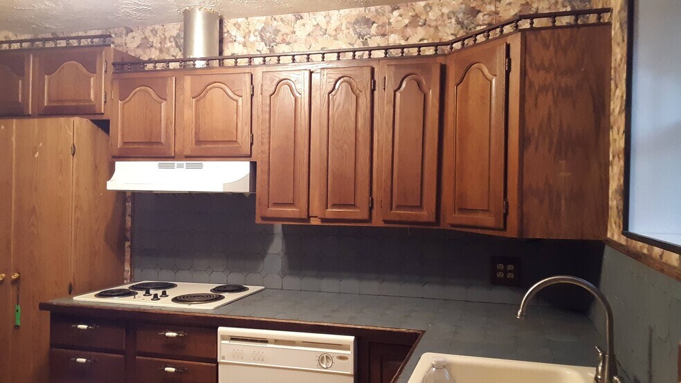 Building Photo - 23 E Euclid Ave