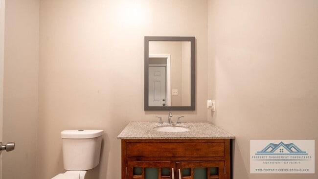 Building Photo - 2024 1st St SW