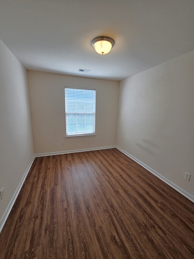 Building Photo - 309 Christiane Way
