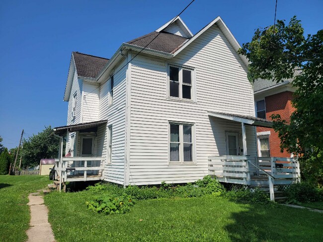 Building Photo - 120 N Wiley St