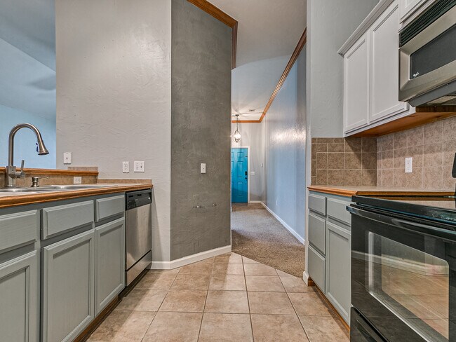 Building Photo - 4117 Green Apple Dr