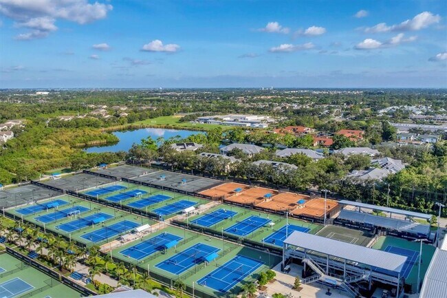 Building Photo - 5425 46th Ct W