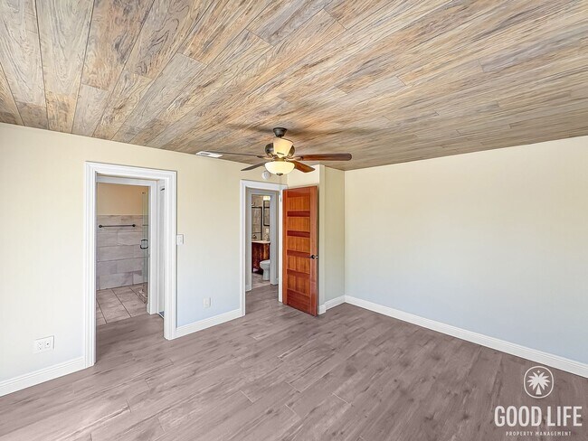Building Photo - Newly remodeled 4bed/2bath home w/upgrades!