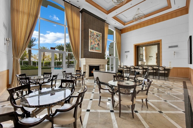 Building Photo - 2777 Paradise Rd