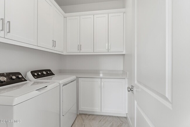 Building Photo - 24582 Camino Canoa