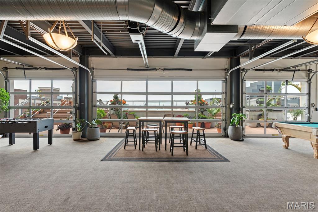 Building Photo - 2323 Locust St