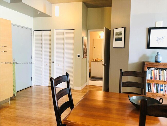 Building Photo - 2275 Biscayne Blvd Blvd