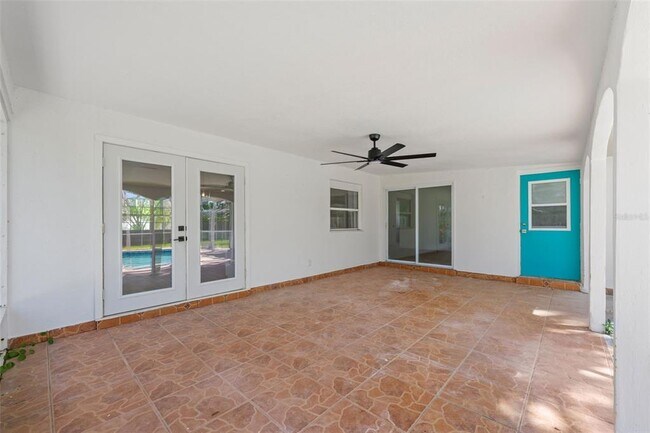 Building Photo - 5700 Bayou Grande Blvd NE