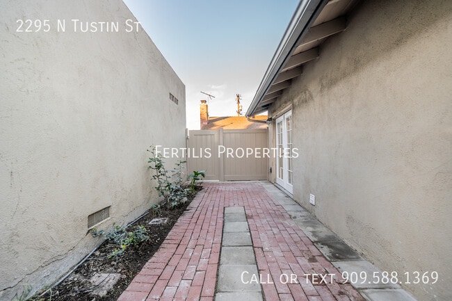 Building Photo - 2295 N Tustin St