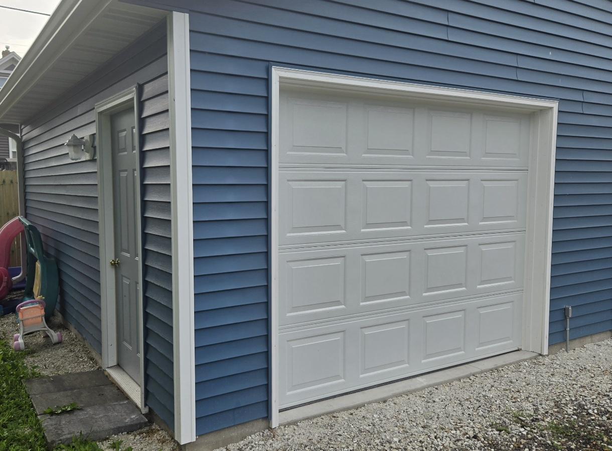 New One Car Garage - 4530 21st Ave