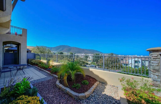 gated backyard with western views - 948 Bolex Way