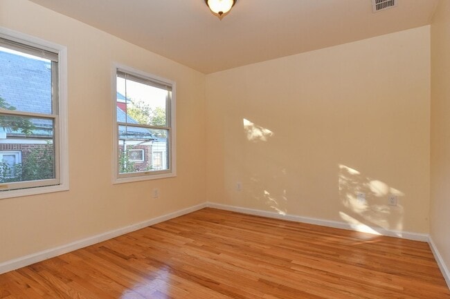 Building Photo - 499 Ocean Ave