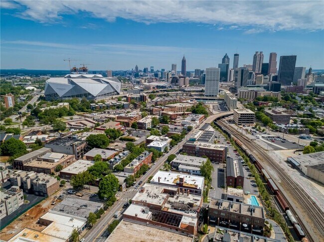 Building Photo - 215 Mitchell St SW