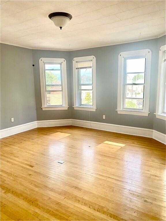 Building Photo - 21 Hart St