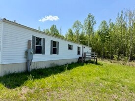 Building Photo - 310 Sunny Acres Rd