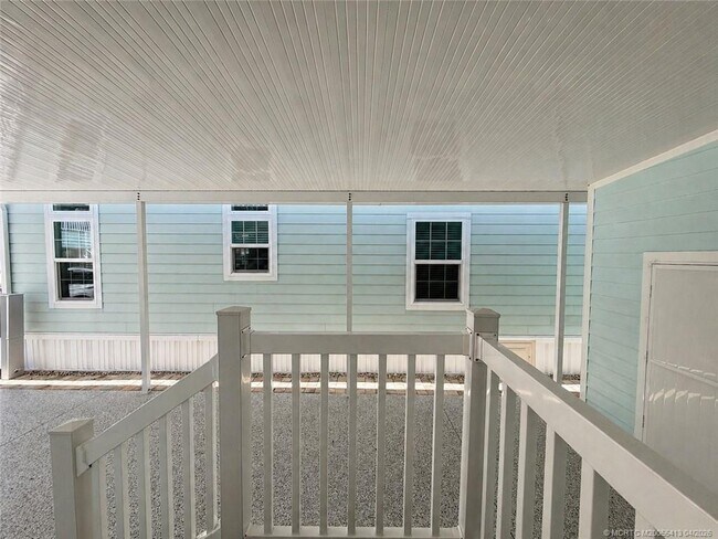 Building Photo - 35 NE Nautical Dr