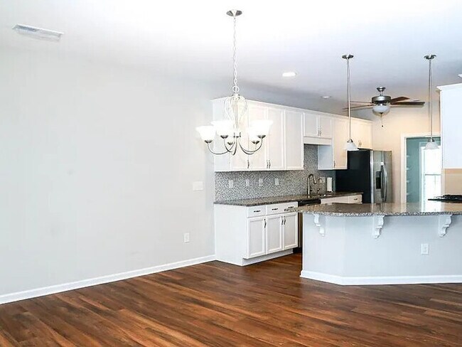 Building Photo - Earn Wealth While Leasing - Like a Homeowner - Lease to Own