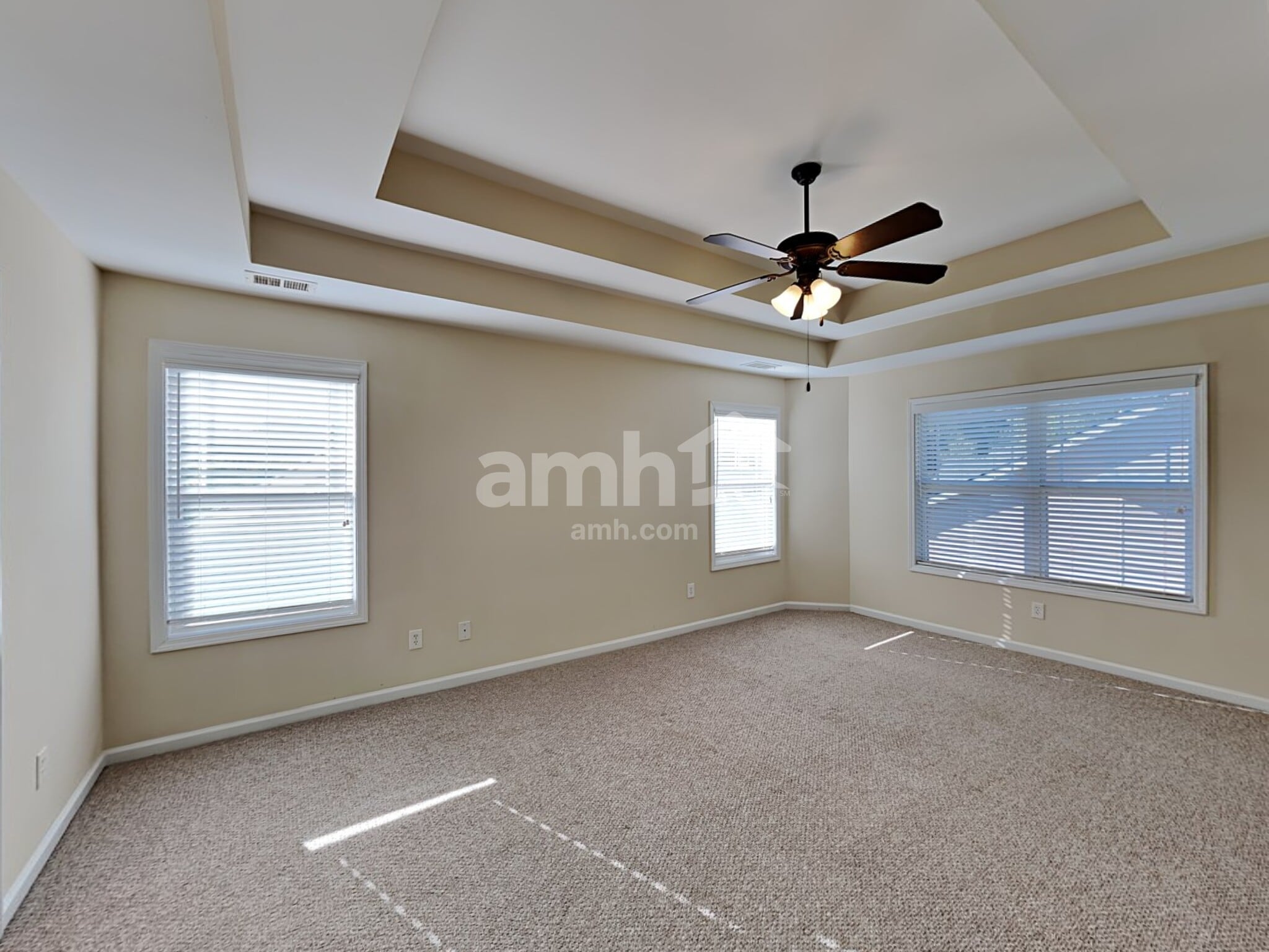 Building Photo - 302 Harmony Lake Dr