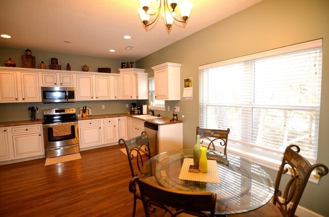 Building Photo - Quality Home Management