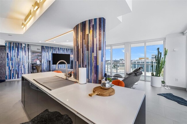 Building Photo - 6365 Collins Ave