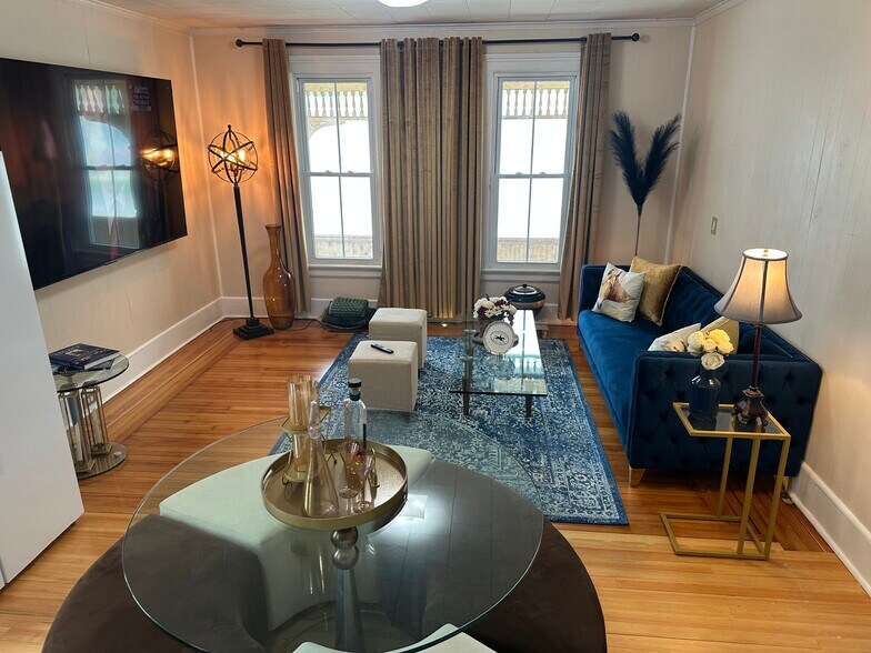 Bright natural light - 89 George St
