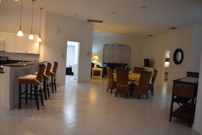 Building Photo - Fully furnished 3 bedroom 3 Bath POOL home in Sandpiper Bay
