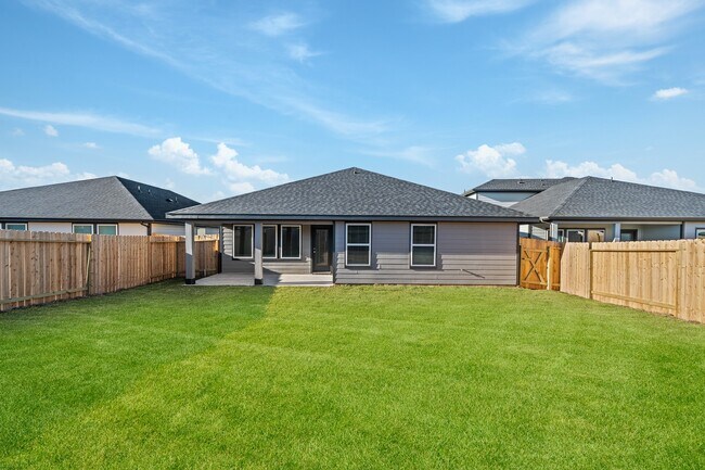 Building Photo - 3919 Langridge Dr