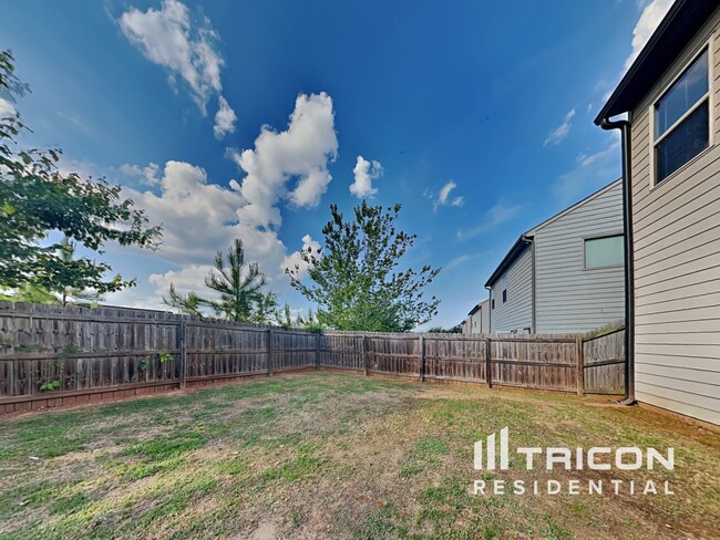 Building Photo - 163 Fern Walk