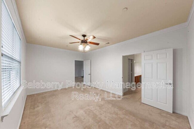 Building Photo - 252 Heritage Hill Dr