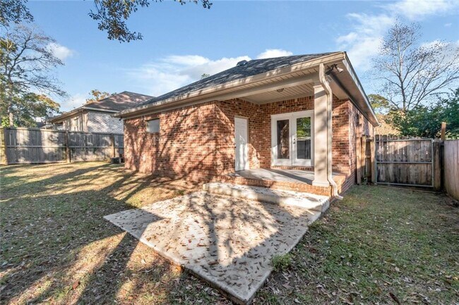 Building Photo - 1054 Linlen Ave