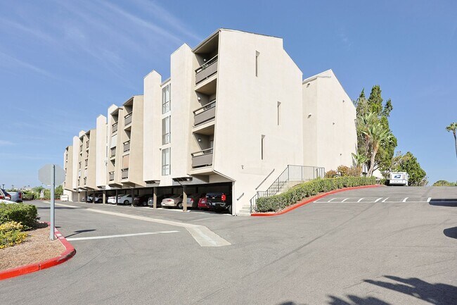 Building Photo - 1 Bed / 1 Bath Condo Near Cowles Mountain – Move-In Special!