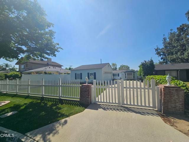 Building Photo - 3154 Del Vina St
