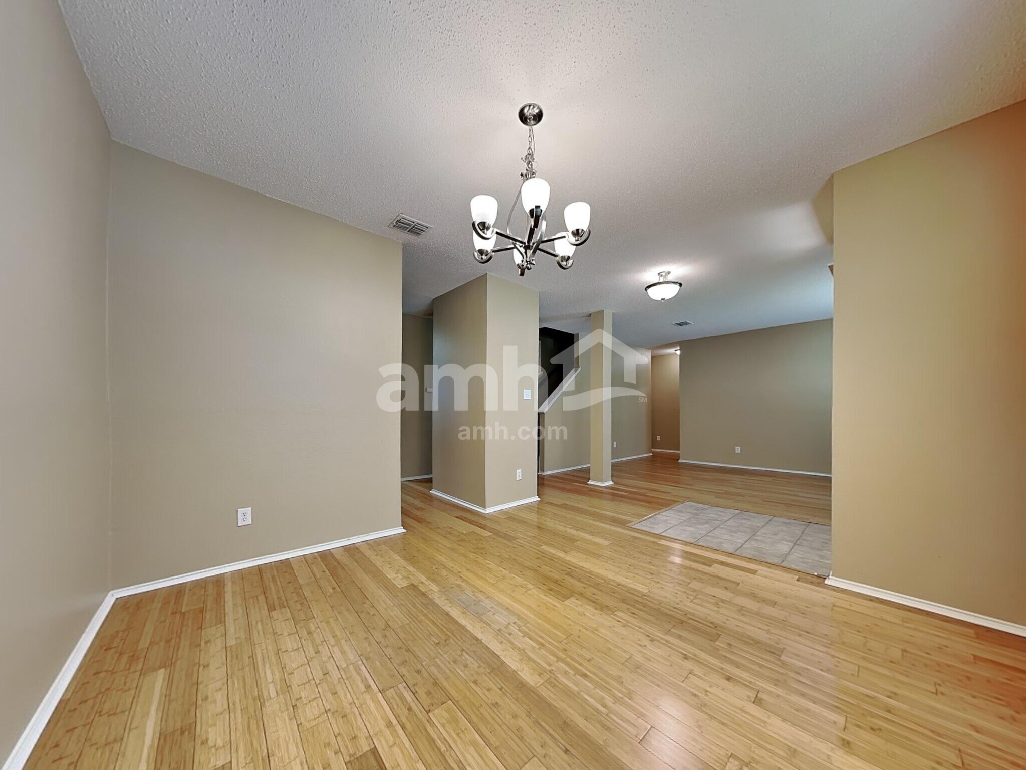 Building Photo - 2821 Bentridge Dr