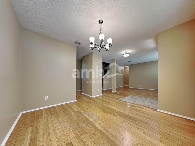 Building Photo - 2821 Bentridge Dr