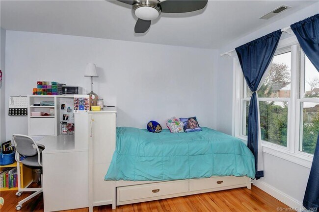 Building Photo - 59 Prospect St