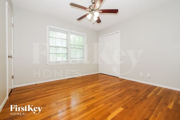 Building Photo - 3908 S Summit Ridge Dr