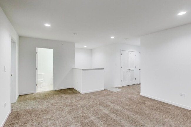 Building Photo - 1234 Gillespie Ln