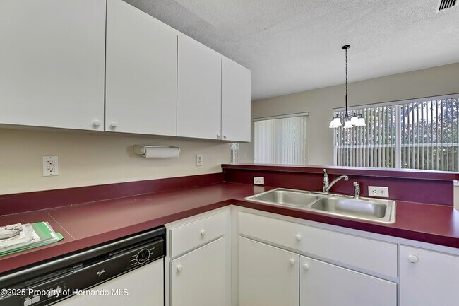 Building Photo - 8019 Timberlake Ave