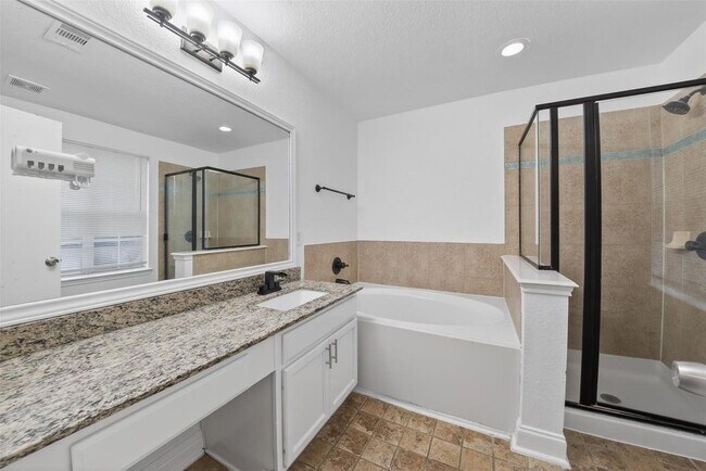 Building Photo - 13150 Lawsons Creek Ln