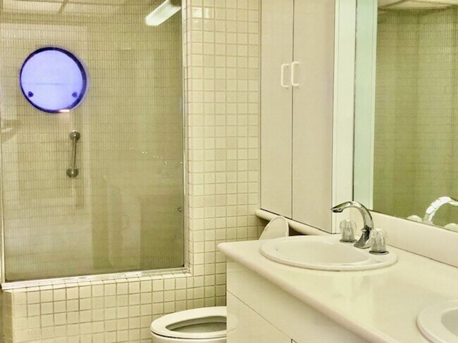 Building Photo - 2 Bedroom, 1 Bathroom, 1 Parking (Canterbu...