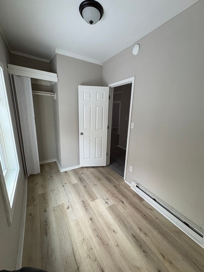 Building Photo - $875, 1bd/1ba + bonus room - High Point!