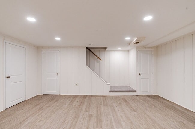 Building Photo - 1809 Glen Ridge Rd